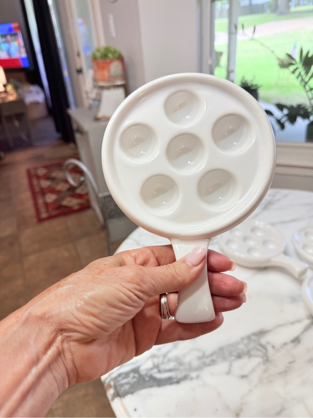 Set of 4 White French Ceramic Escargot Bakers – 6‑Well Vintage Serveware - Picture 8 of 15